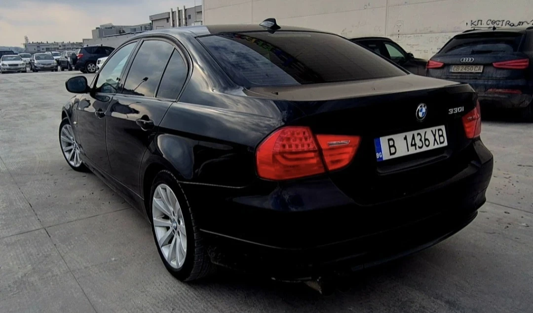 BMW 330, снимка 6 - Автомобили и джипове - 54742618