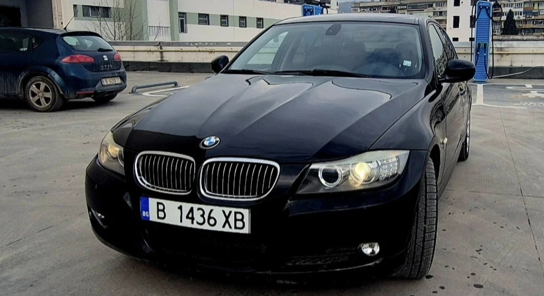 BMW 330, снимка 2 - Автомобили и джипове - 54742618