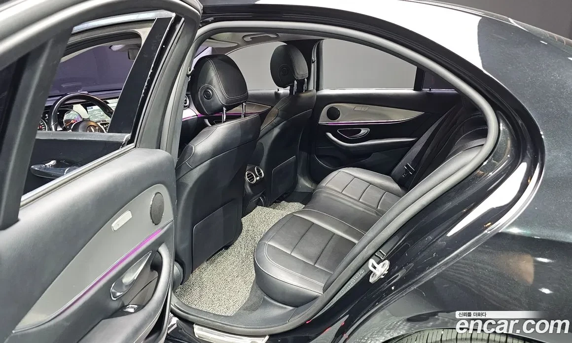Mercedes-Benz E 300 AMG PKG| 9G-TRONIC| ПОДГРЕВ| КРАЙНА ЦЕНА, снимка 10 - Автомобили и джипове - 54870395