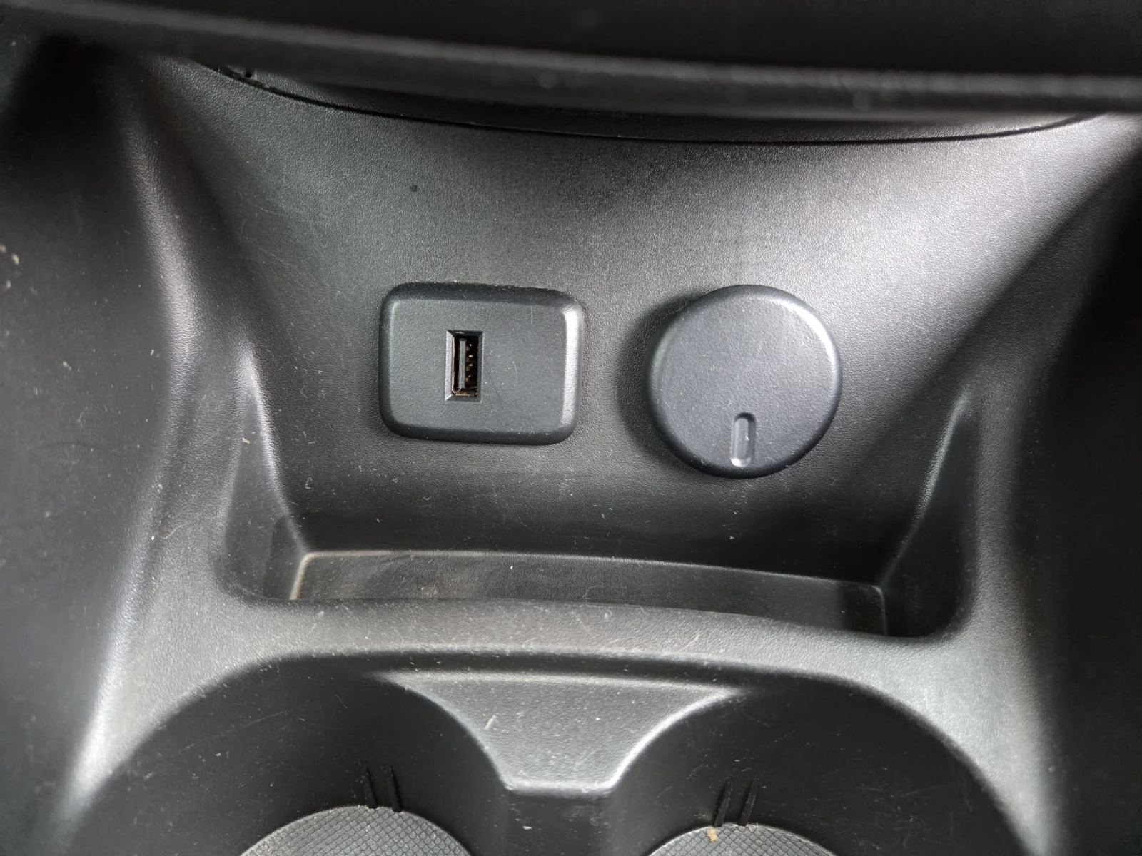 Opel Corsa 1.4 GPL, снимка 12 - Автомобили и джипове - 55409167