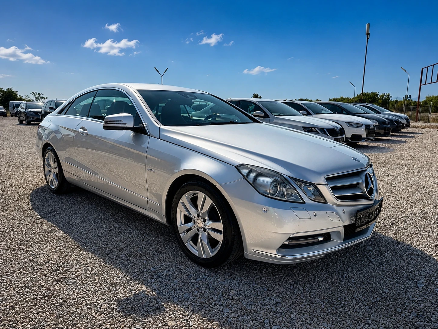 Mercedes-Benz E 250 * Coupe* Automat* Кожа* Навигация* , снимка 2 - Автомобили и джипове - 55650385