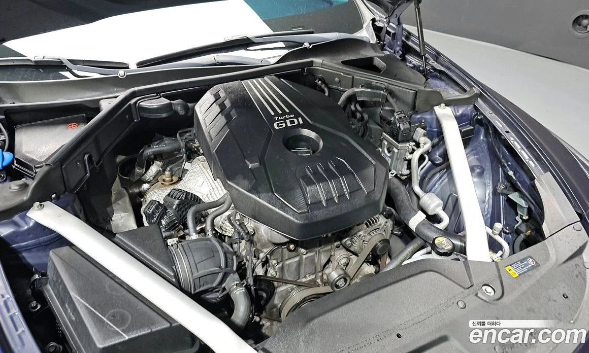 Kia Stinger 2.0 Turbo 2WD Platinum, снимка 6 - Автомобили и джипове - 55676730
