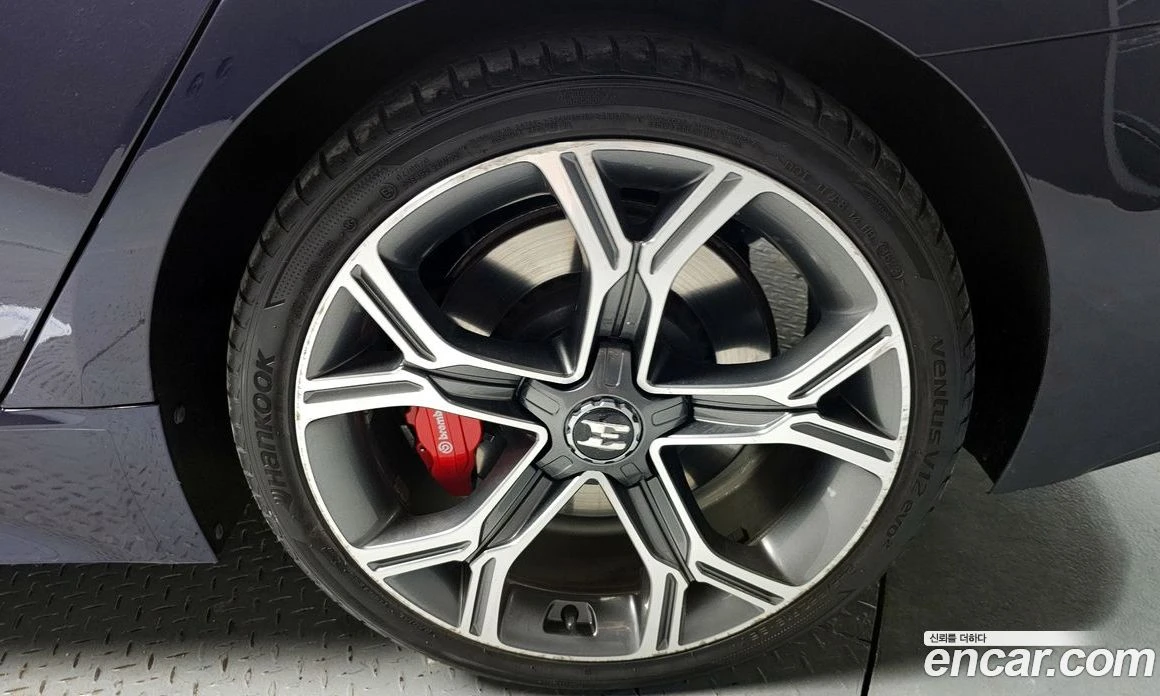 Kia Stinger 2.0 Turbo 2WD Platinum, снимка 5 - Автомобили и джипове - 55676730