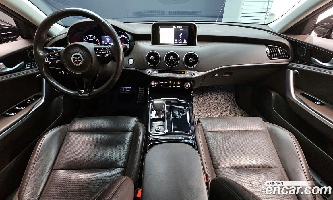 Kia Stinger 2.0 Turbo 2WD Platinum, снимка 7 - Автомобили и джипове - 55676730