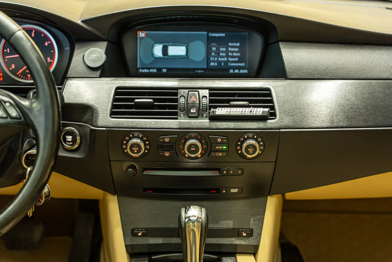 BMW 530 xDrive, снимка 12 - Автомобили и джипове - 55902918