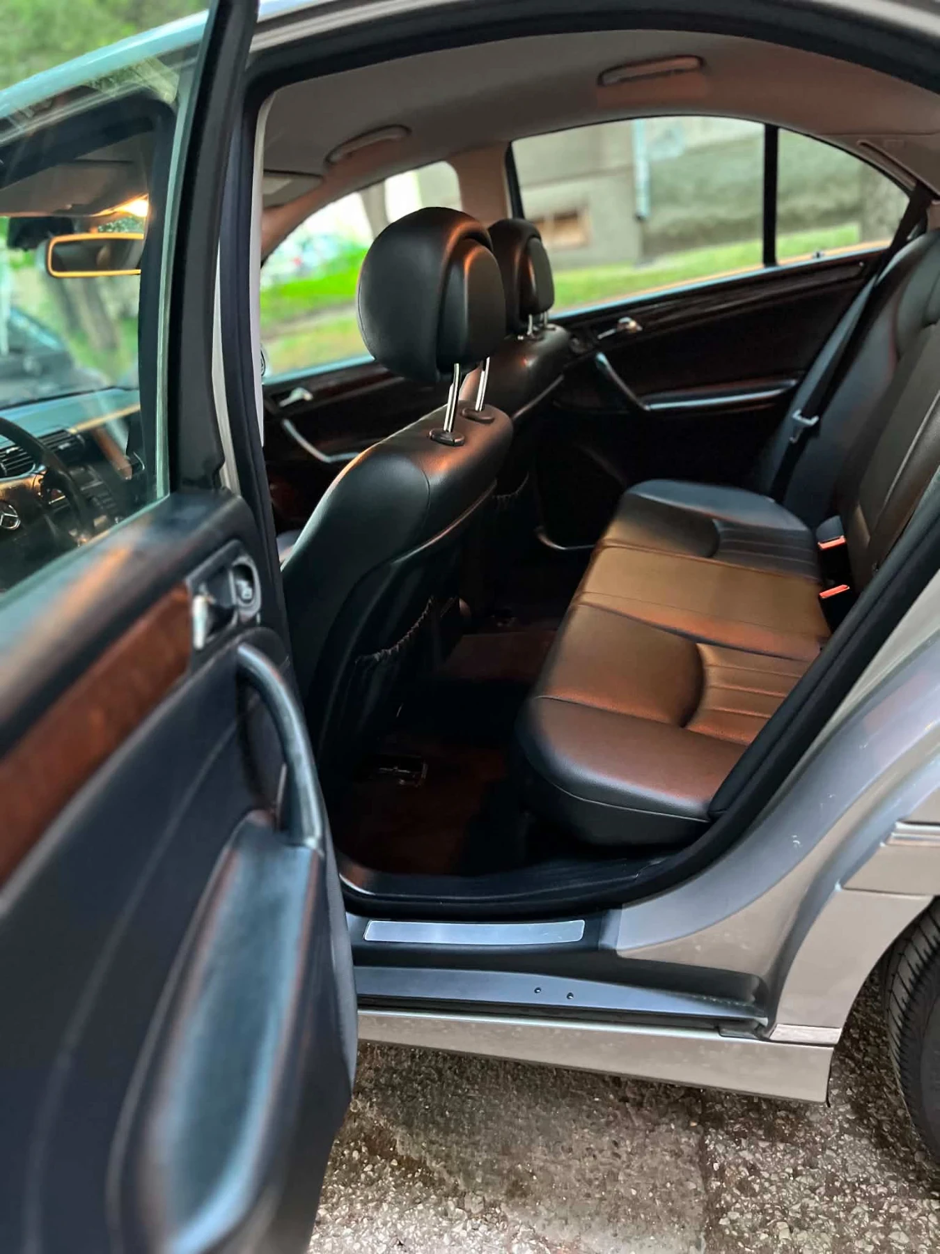 Mercedes-Benz C 230 2.3i 204 кс 2006 автомат 7G tronic, снимка 9 - Автомобили и джипове - 56042683