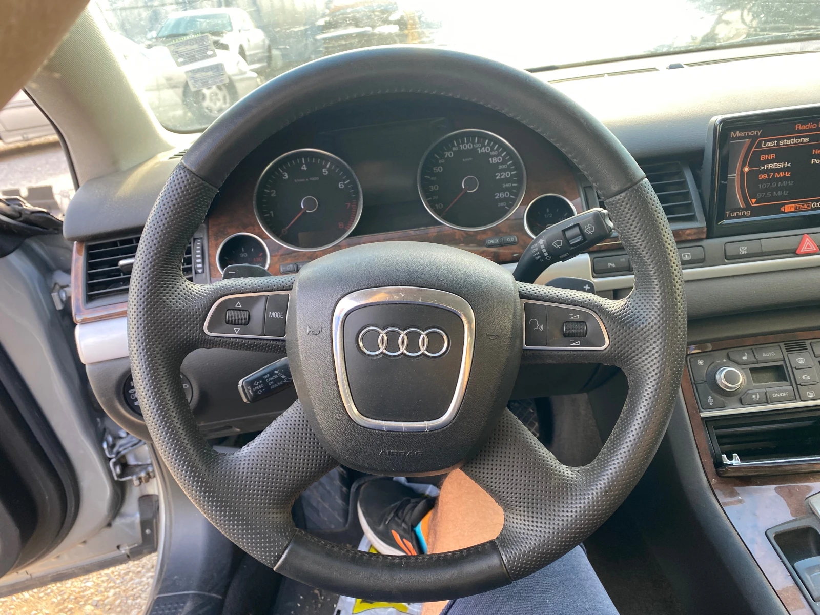 Audi A8 4.2FSI 350 коня FACE LIFT , снимка 5 - Автомобили и джипове - 56260813