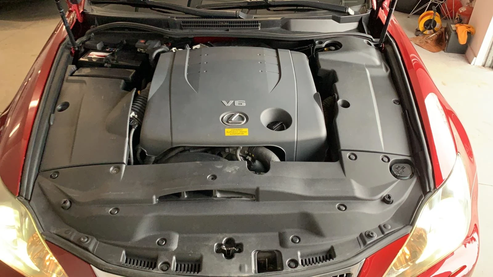 Lexus IS 250 LUXURY, снимка 12 - Автомобили и джипове - 56274149