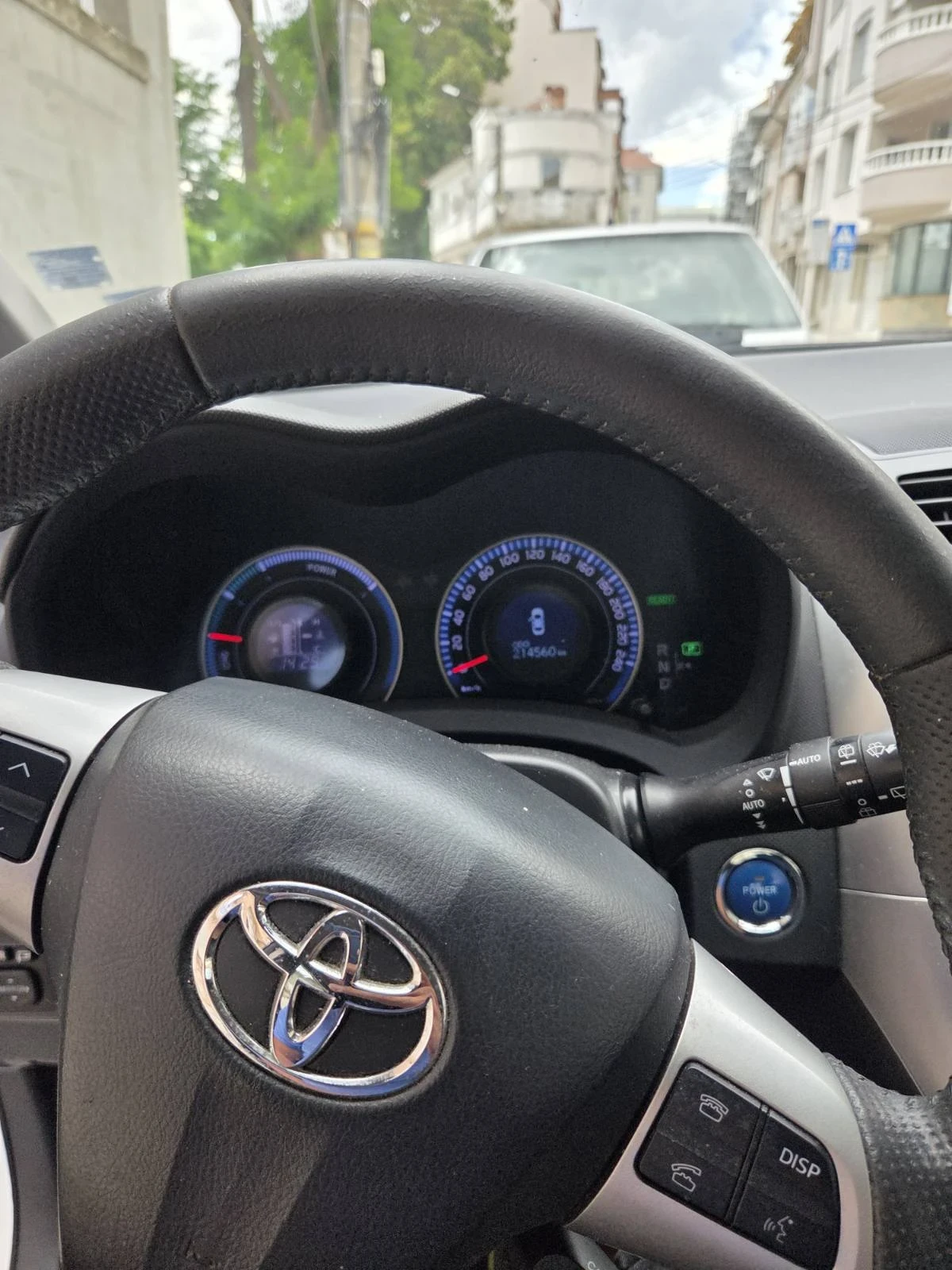 Toyota Auris, снимка 5 - Автомобили и джипове - 56346641