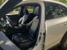 Mercedes-Benz GLC 300  4MATIC * CARFAX * ОПЦИЯ ЗА ФИНАНСИРАНЕ, снимка 4