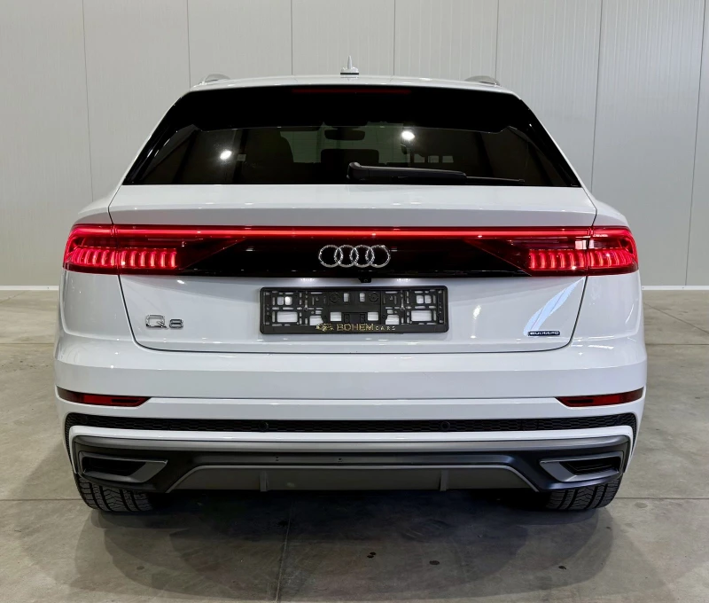 Audi Q8 55 TFSI Technik S LINE, снимка 4 - Автомобили и джипове - 51892930