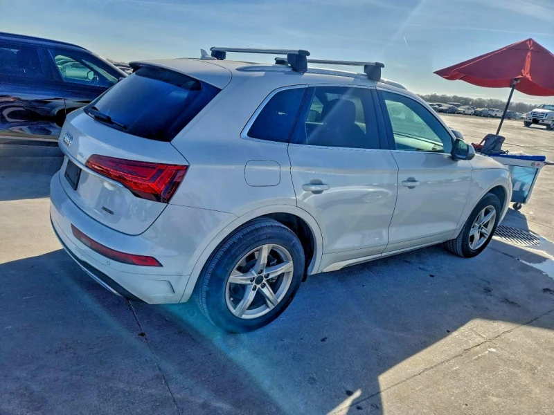 Audi Q5 PREMIUM* Подгреви* Дистроник* Клип на мотора, снимка 3 - Автомобили и джипове - 53271099