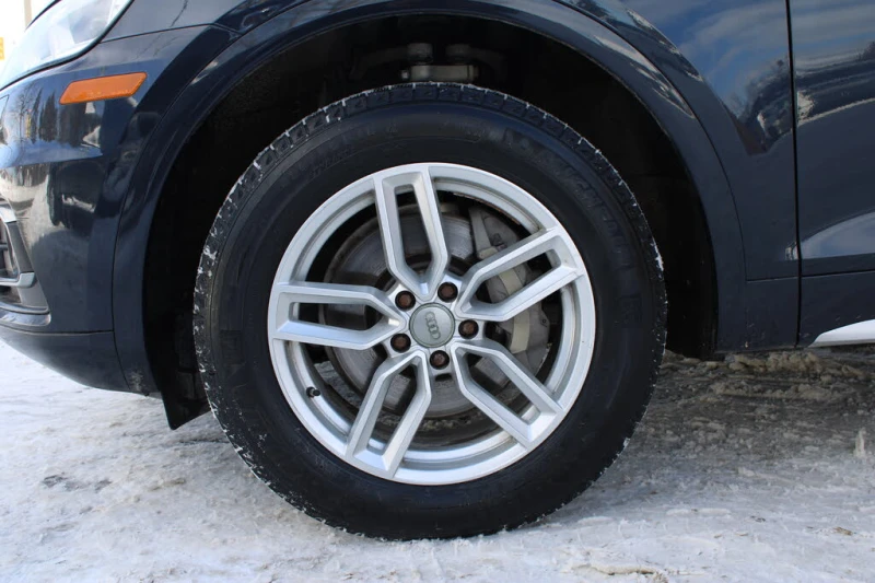 Audi Q5 * S-Line* * HeadUp* AвтоКредит* (ЦЕНА ДО БГ), снимка 9 - Автомобили и джипове - 53343339