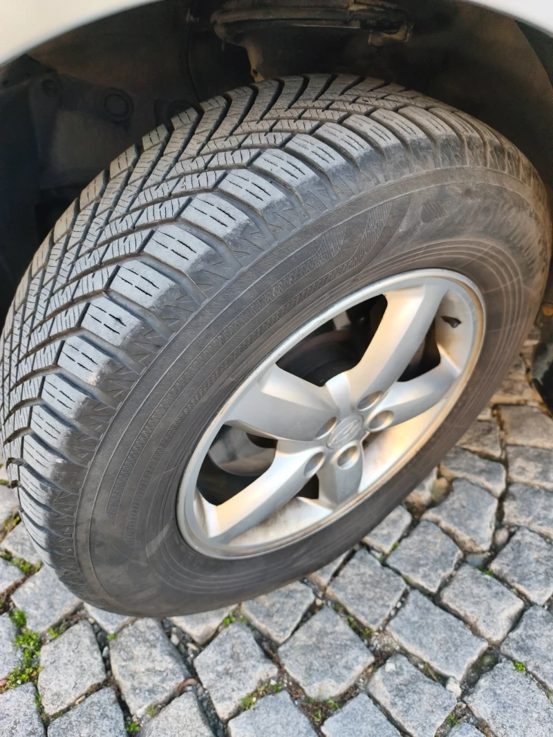 Hyundai Santa fe 2.7 v6 4x4, снимка 13 - Автомобили и джипове - 53565130