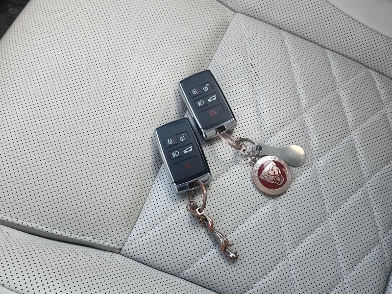 Jaguar F-PACE * P250 S * CARFAX * ���� �� �� | Mobile.bg � ����������� 11