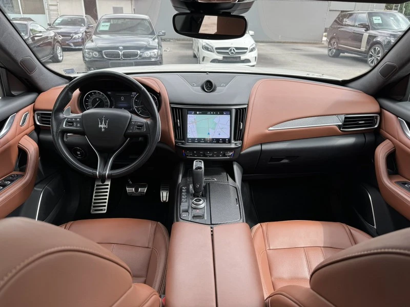 Maserati Levante GT Hybrid, снимка 10 - Автомобили и джипове - 54791834