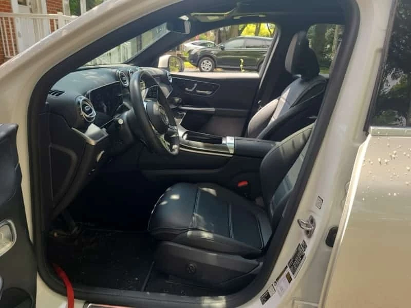Mercedes-Benz GLC 300  4MATIC * CARFAX * ОПЦИЯ ЗА ФИНАНСИРАНЕ, снимка 3 - Автомобили и джипове - 55789022