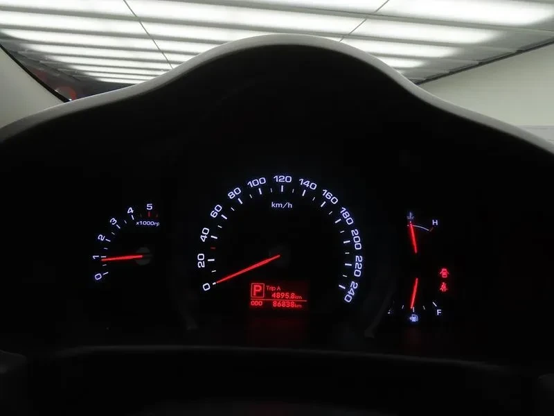 Kia Sportage R Diesel 4Wd Tlx Top-Of-The-Line Model, снимка 9 - Автомобили и джипове - 56118331