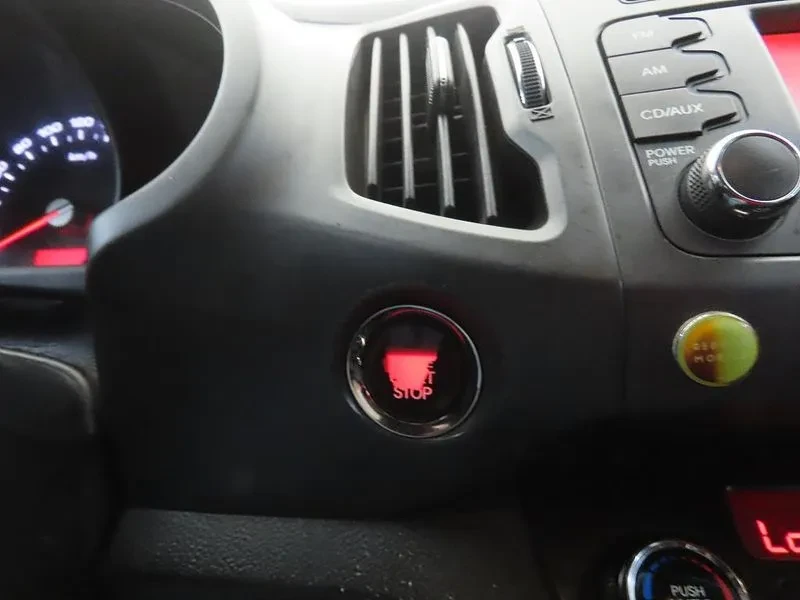 Kia Sportage R Diesel 4Wd Tlx Top-Of-The-Line Model, снимка 17 - Автомобили и джипове - 56118331