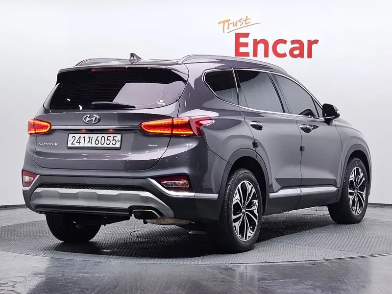 Hyundai Santa fe 2.0 4WD - САМО 30% АВАНС, снимка 4 - Автомобили и джипове - 56306653