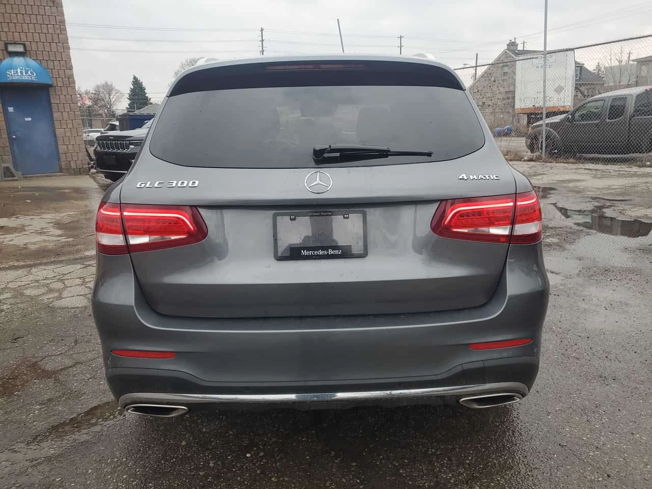 Mercedes-Benz GLC 300 * 4MATIC * CARFAX *  | Mobile.bg � ����������� 4