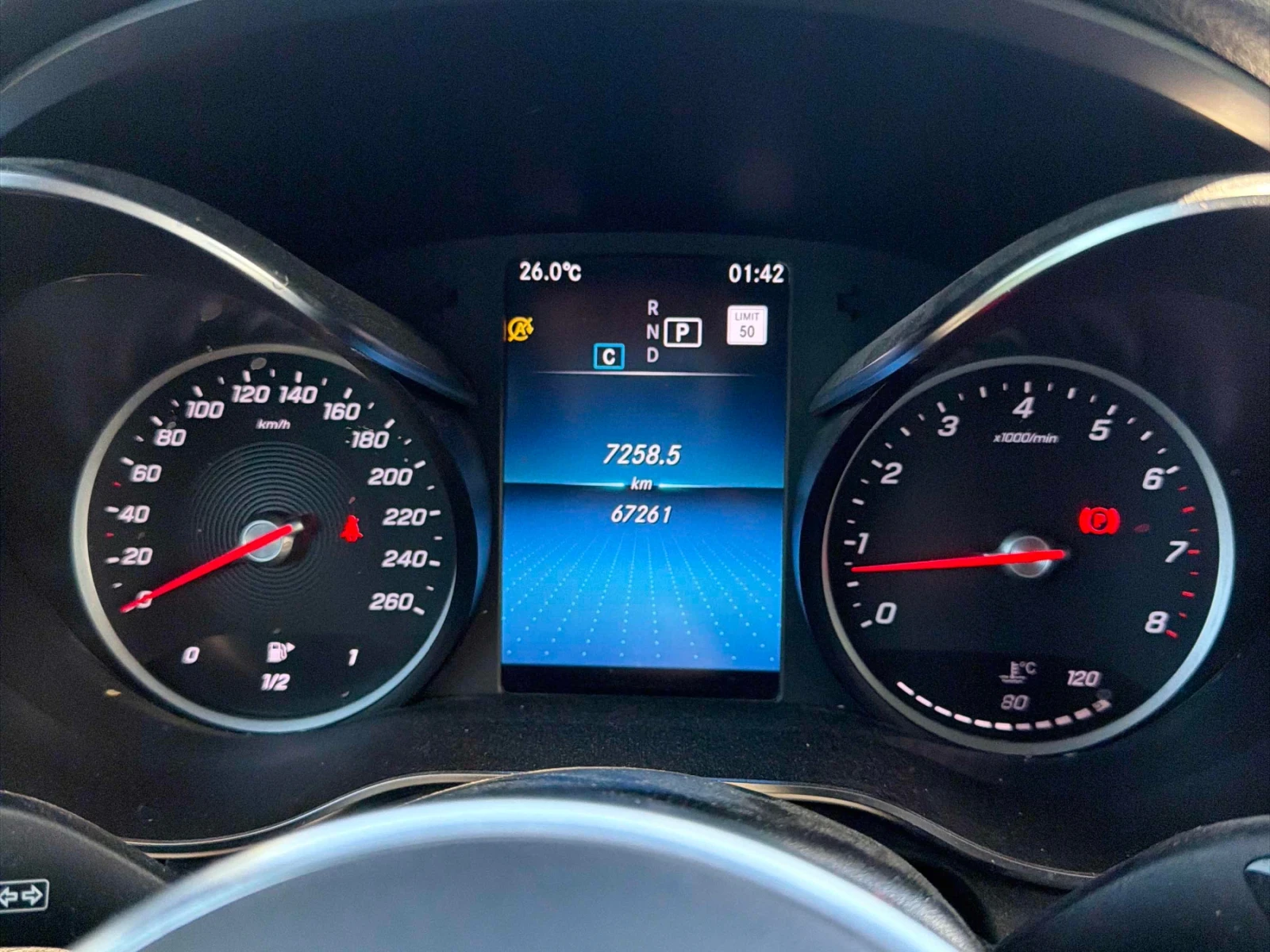 Mercedes-Benz GLC 300 4MATIC * ПОДГРЕВ * ПАНОРАМА * 360 * CARFAX, снимка 9 - Автомобили и джипове - 54841867