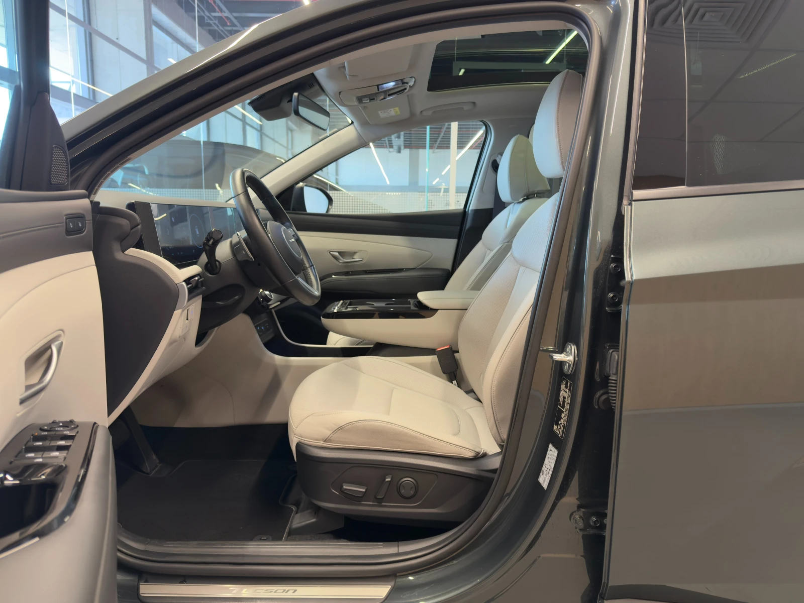 Hyundai Tucson FL LUXURY AWD, снимка 15 - Автомобили и джипове - 55403477