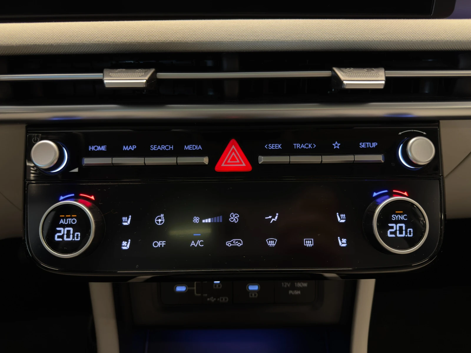 Hyundai Tucson FL LUXURY AWD, снимка 14 - Автомобили и джипове - 55403477
