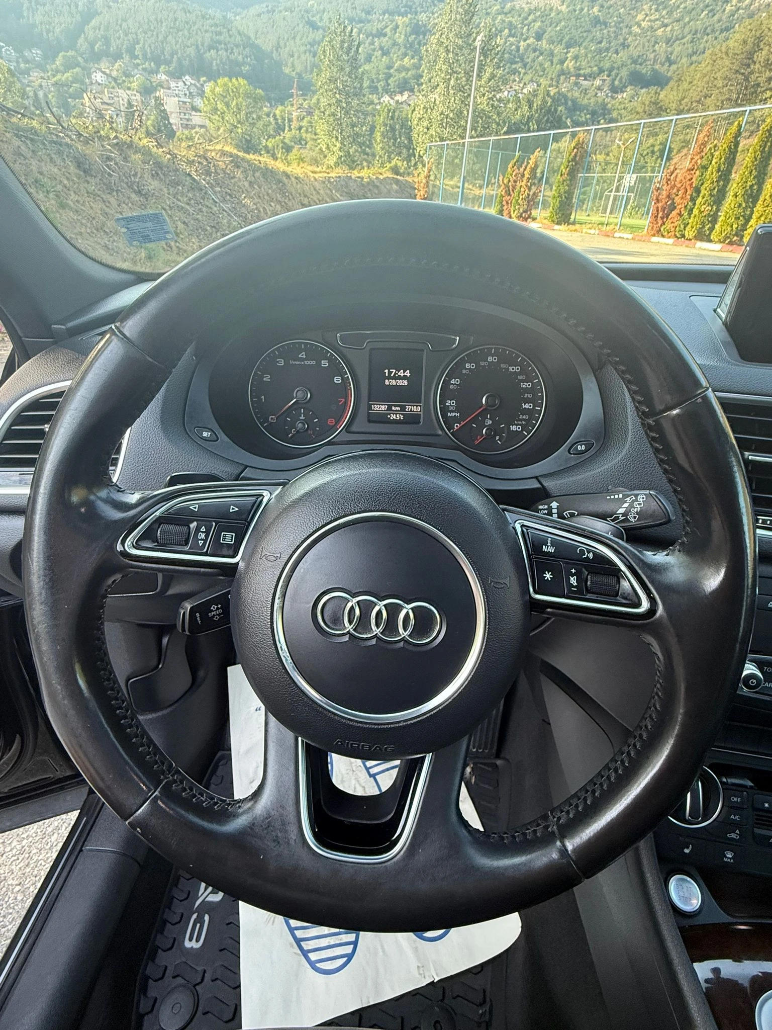 Audi Q3 2.0 TFSI QUATTRO, снимка 10 - Автомобили и джипове - 55853962