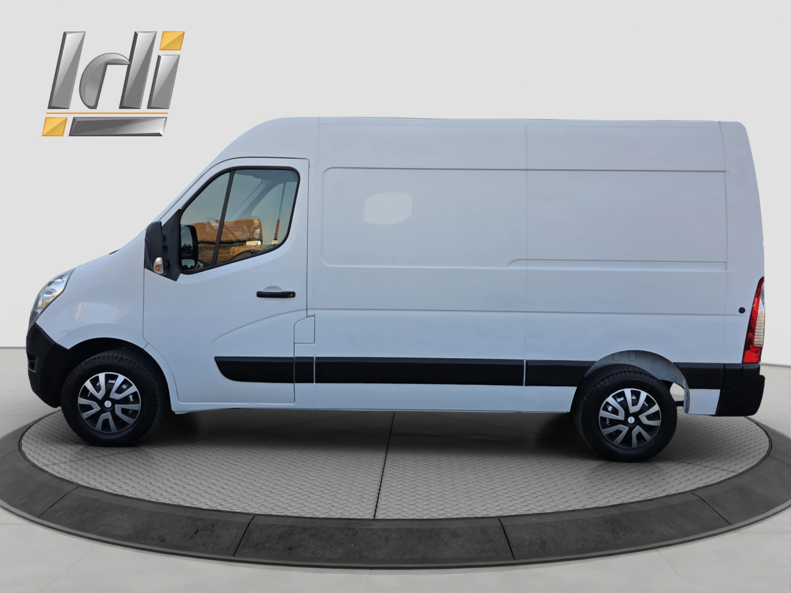 Renault Master 2.3dCI, снимка 3 - Бусове и автобуси - 55709045