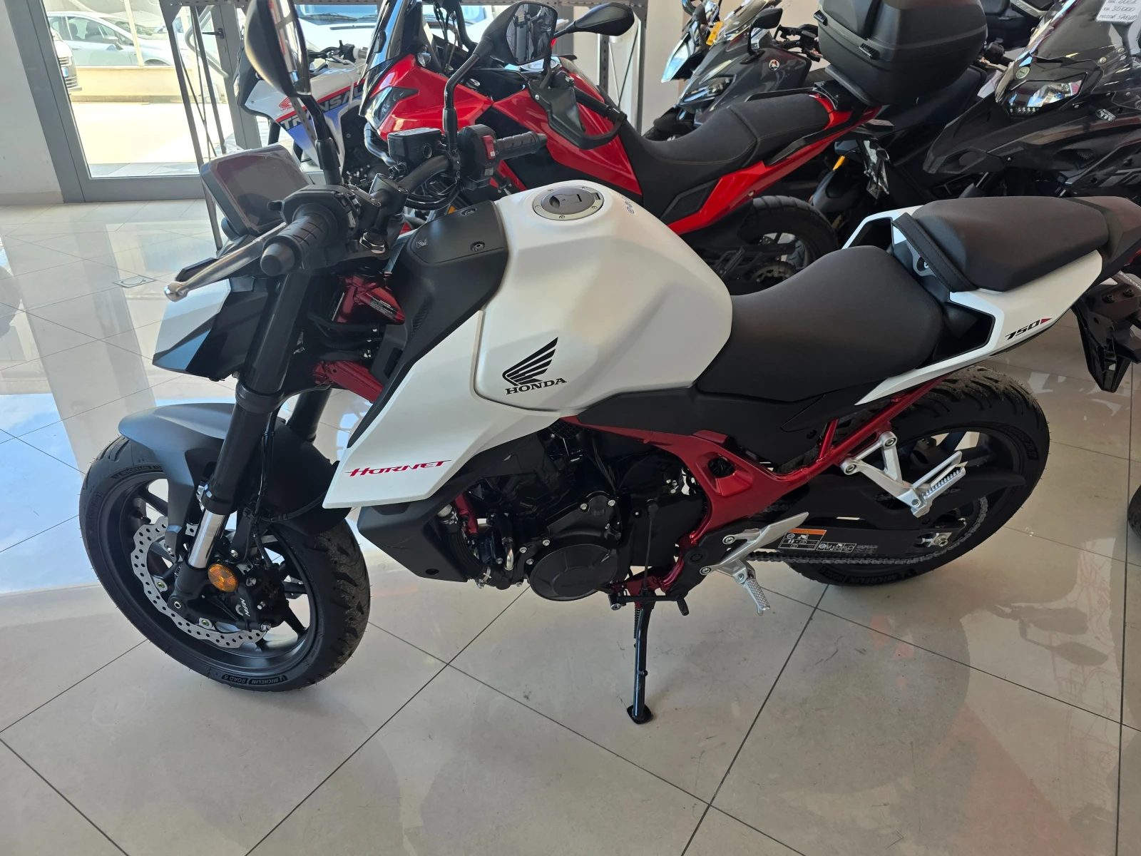 Honda Hornet 750 NEW 2025!!! KM= 0!!! - изображение 9