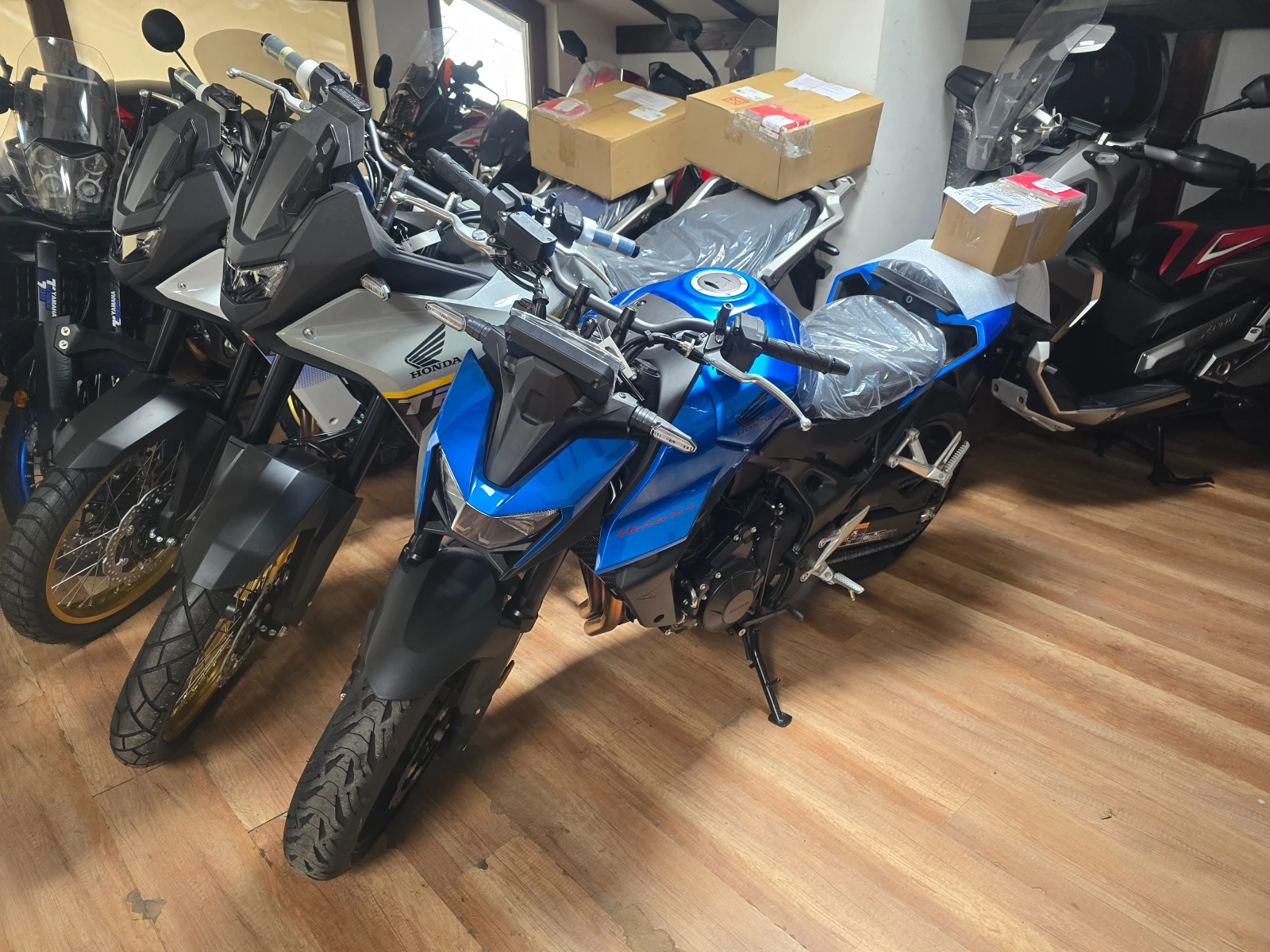 Honda Hornet 750 NEW 2025!!! KM= 0!!! | Mobile.bg   14