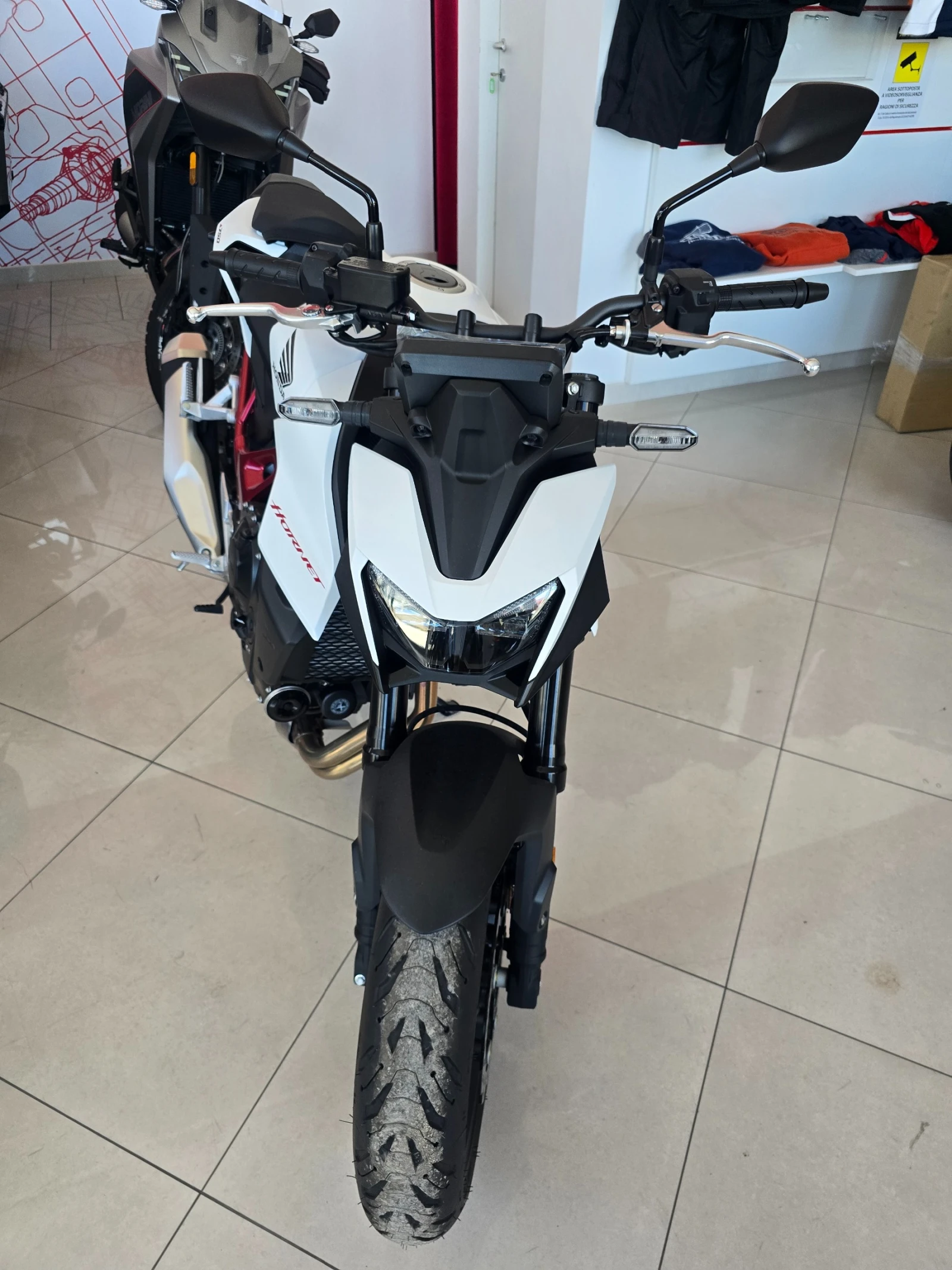 Honda Hornet 750 NEW 2025!!! KM= 0!!! | Mobile.bg   11