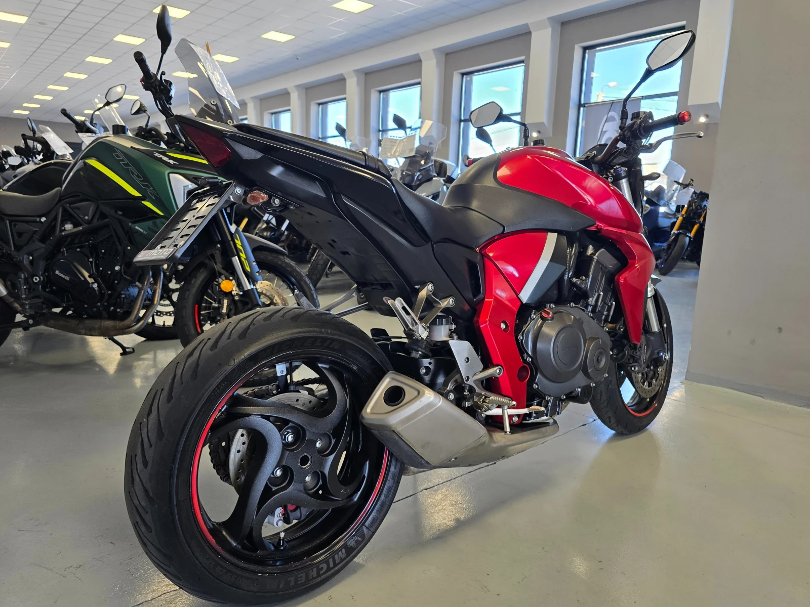 Honda Cb 1000R, 2010г., снимка 3 - Мотоциклети и мототехника - 56001721