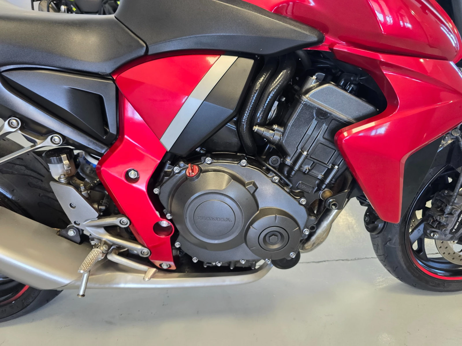 Honda Cb 1000R, 2010г., снимка 8 - Мотоциклети и мототехника - 56001721