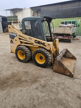 Мини челни товарачи GEHL 4240