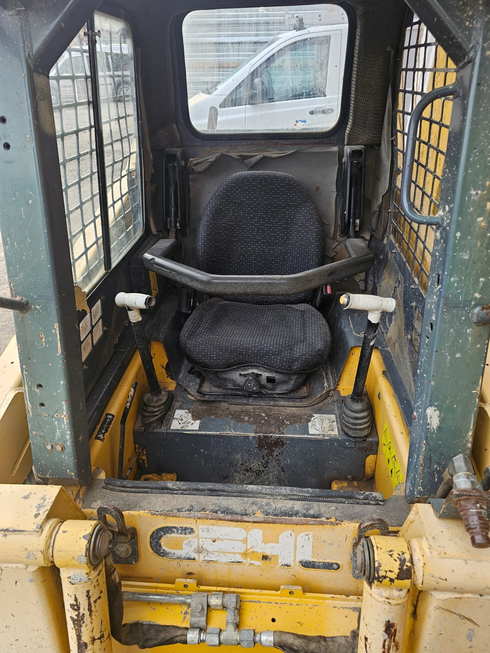 ���� ����� �������� GEHL 4240 | Mobile.bg � ����������� 7