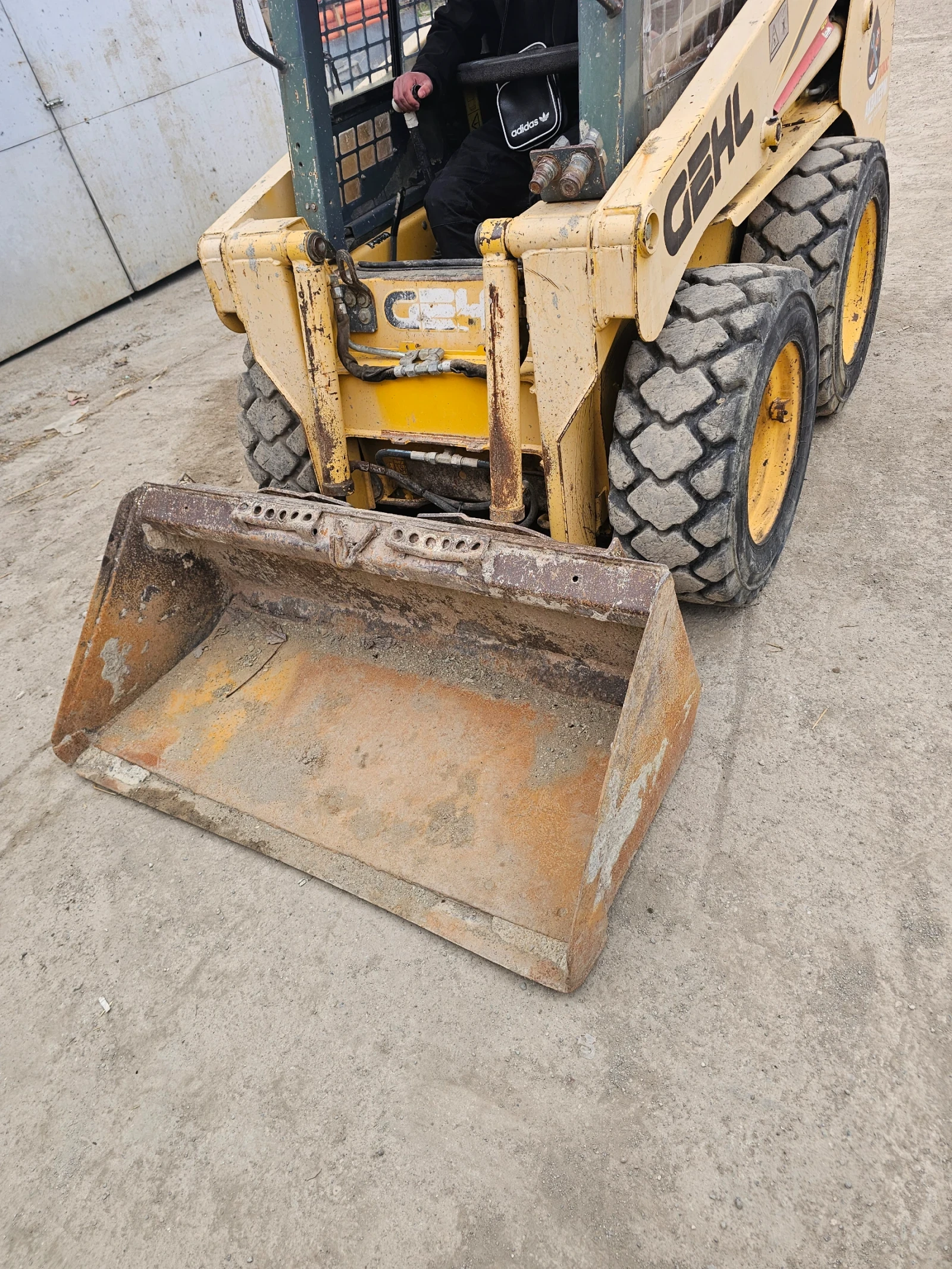 ���� ����� �������� GEHL 4240 | Mobile.bg � ����������� 3