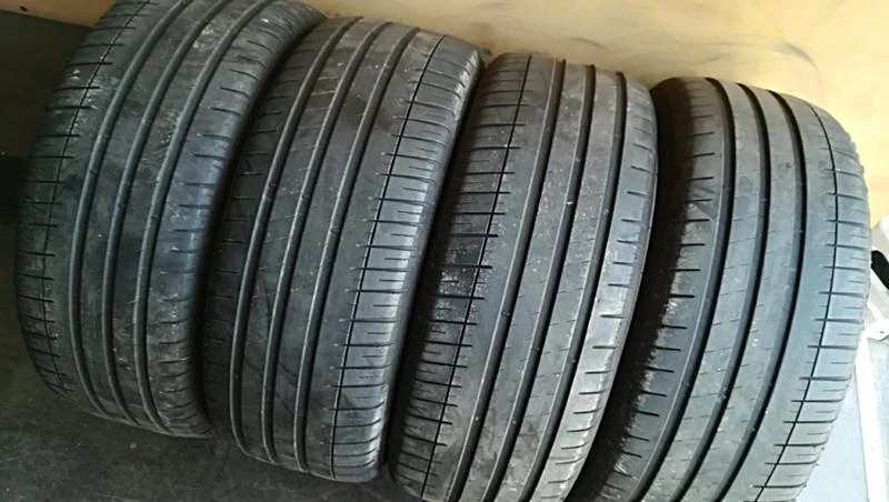 Гуми Летни 225/45R18, снимка 2 - Гуми и джанти - 25714174