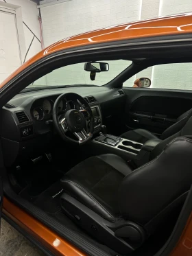 Dodge Challenger SRT8, снимка 10
