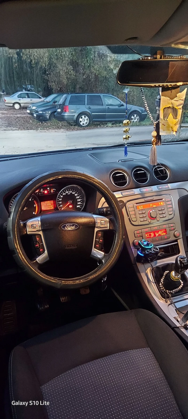 Ford Galaxy 2.0 140кс, снимка 4 - Автомобили и джипове - 48671113