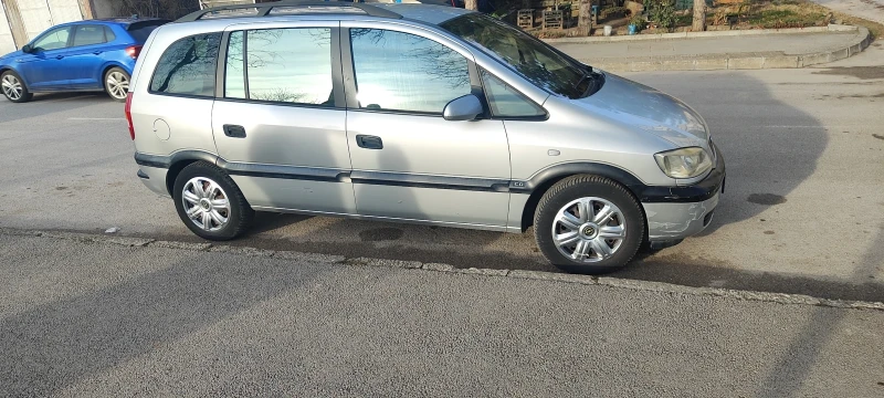 Opel Zafira, снимка 3 - Автомобили и джипове - 48848421