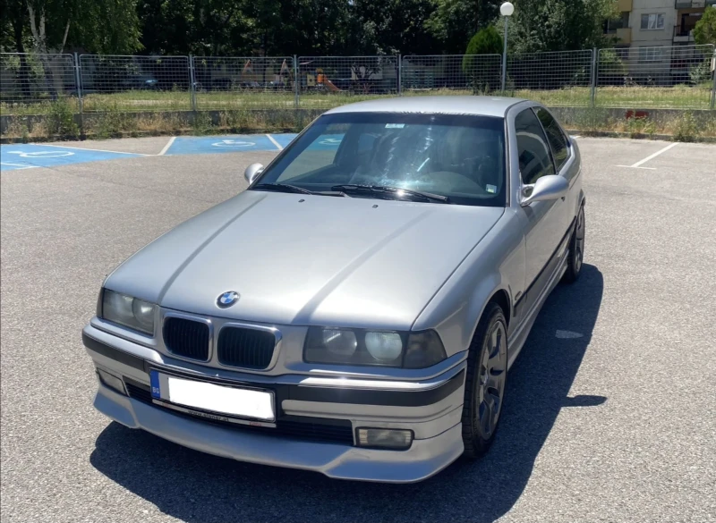 BMW 320 Facelift, снимка 7 - Автомобили и джипове - 49033551