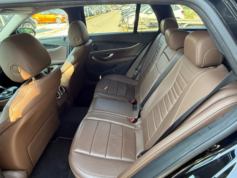 Mercedes-Benz E 220 CDI 4matic ШВЕЙЦАРИЯ, снимка 8 - Автомобили и джипове - 52654045