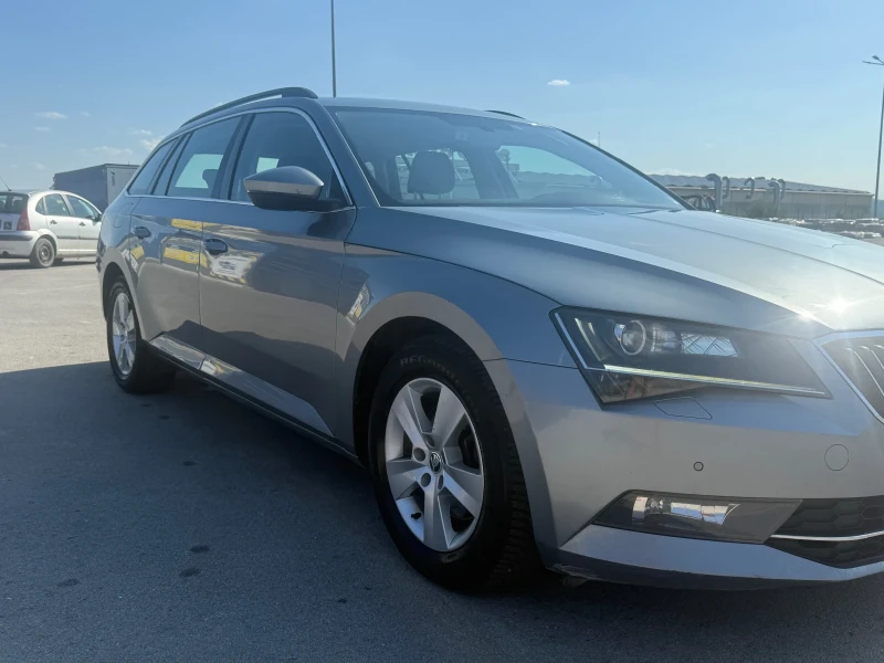Skoda Superb Skoda superb 2.0 TDI DSG 4X4, снимка 2 - Автомобили и джипове - 52427049