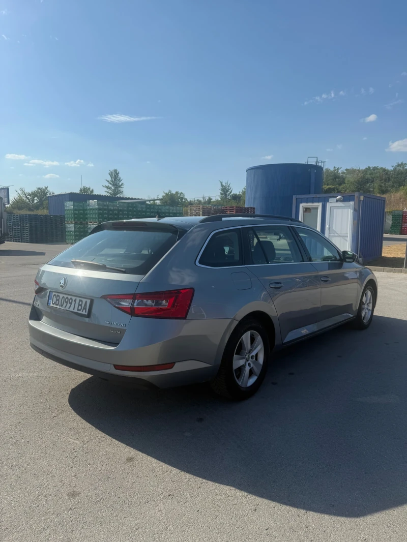 Skoda Superb Skoda superb 2.0 TDI DSG 4X4, снимка 3 - Автомобили и джипове - 52427049