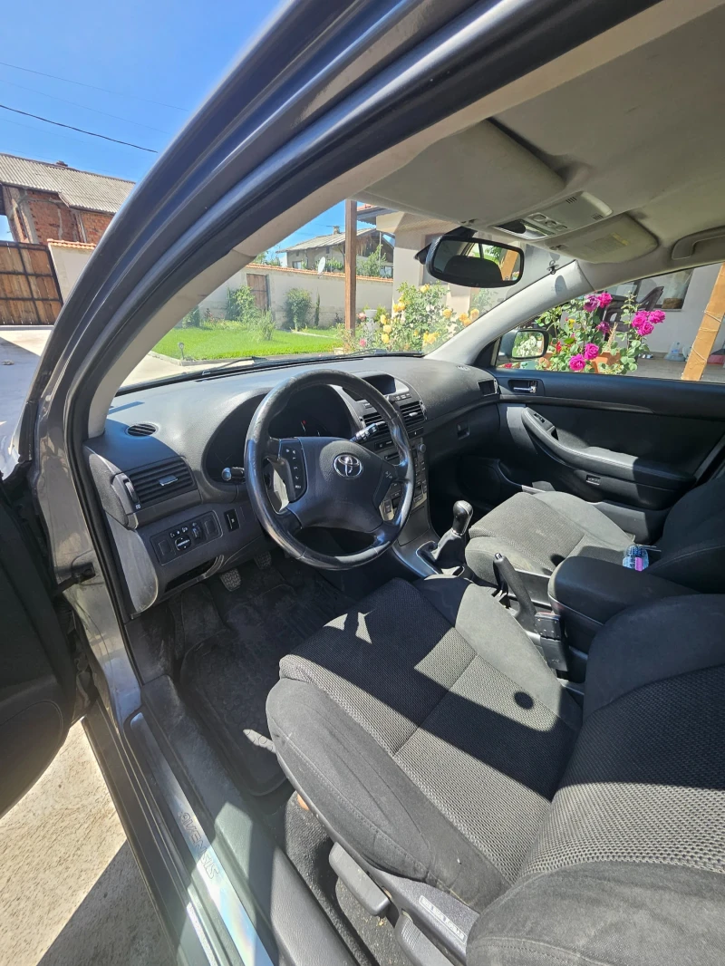Toyota Avensis, снимка 7 - Автомобили и джипове - 51918460