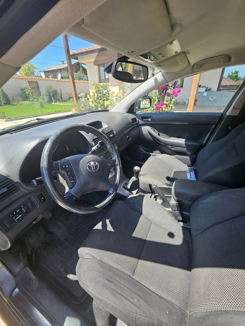 Toyota Avensis, снимка 5 - Автомобили и джипове - 51918460
