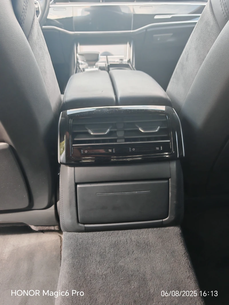 Audi A8 107 хил.км. РЕАЛНИ!! B&O, Matrix, 360, Soft close, снимка 14 - Автомобили и джипове - 51689537