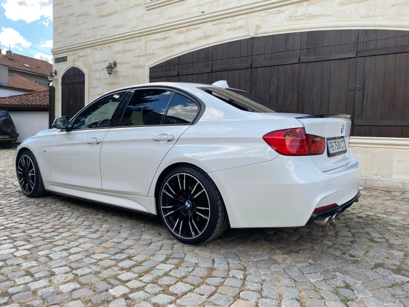 BMW 320, снимка 2 - Автомобили и джипове - 52407388